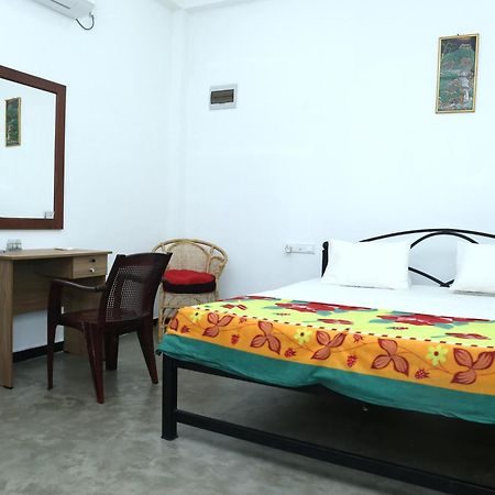 Sandy Palms Guesthouse 히카두와 외부 사진