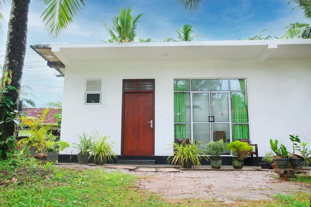 Sandy Palms Guesthouse 히카두와 외부 사진