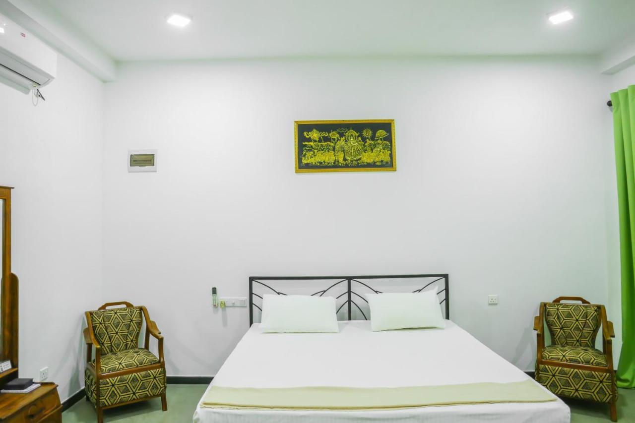 Sandy Palms Guesthouse 히카두와 외부 사진