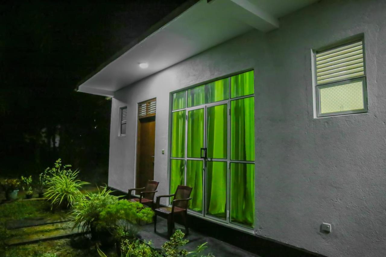 Sandy Palms Guesthouse 히카두와 외부 사진