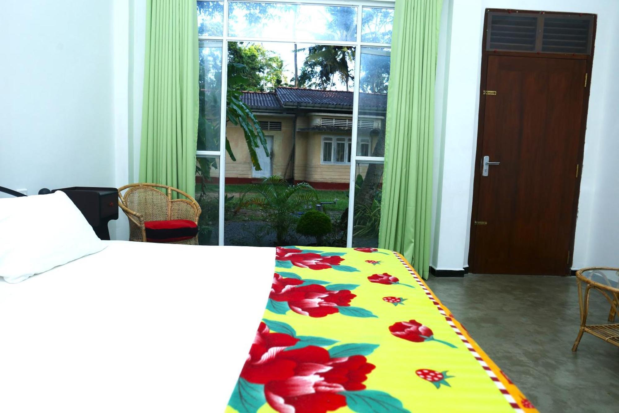 Sandy Palms Guesthouse 히카두와 외부 사진