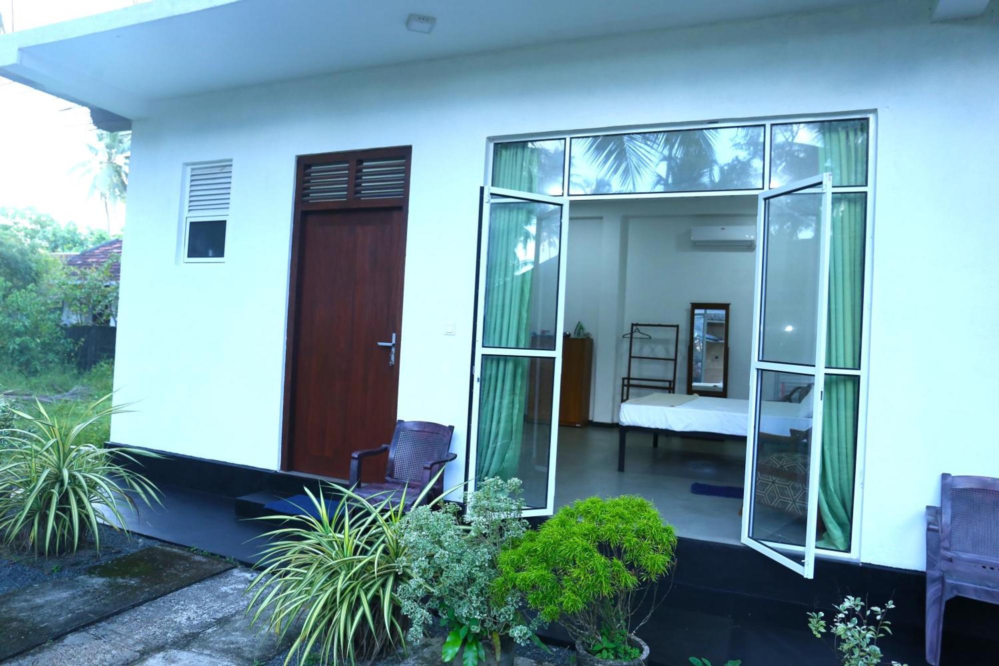 Sandy Palms Guesthouse 히카두와 외부 사진