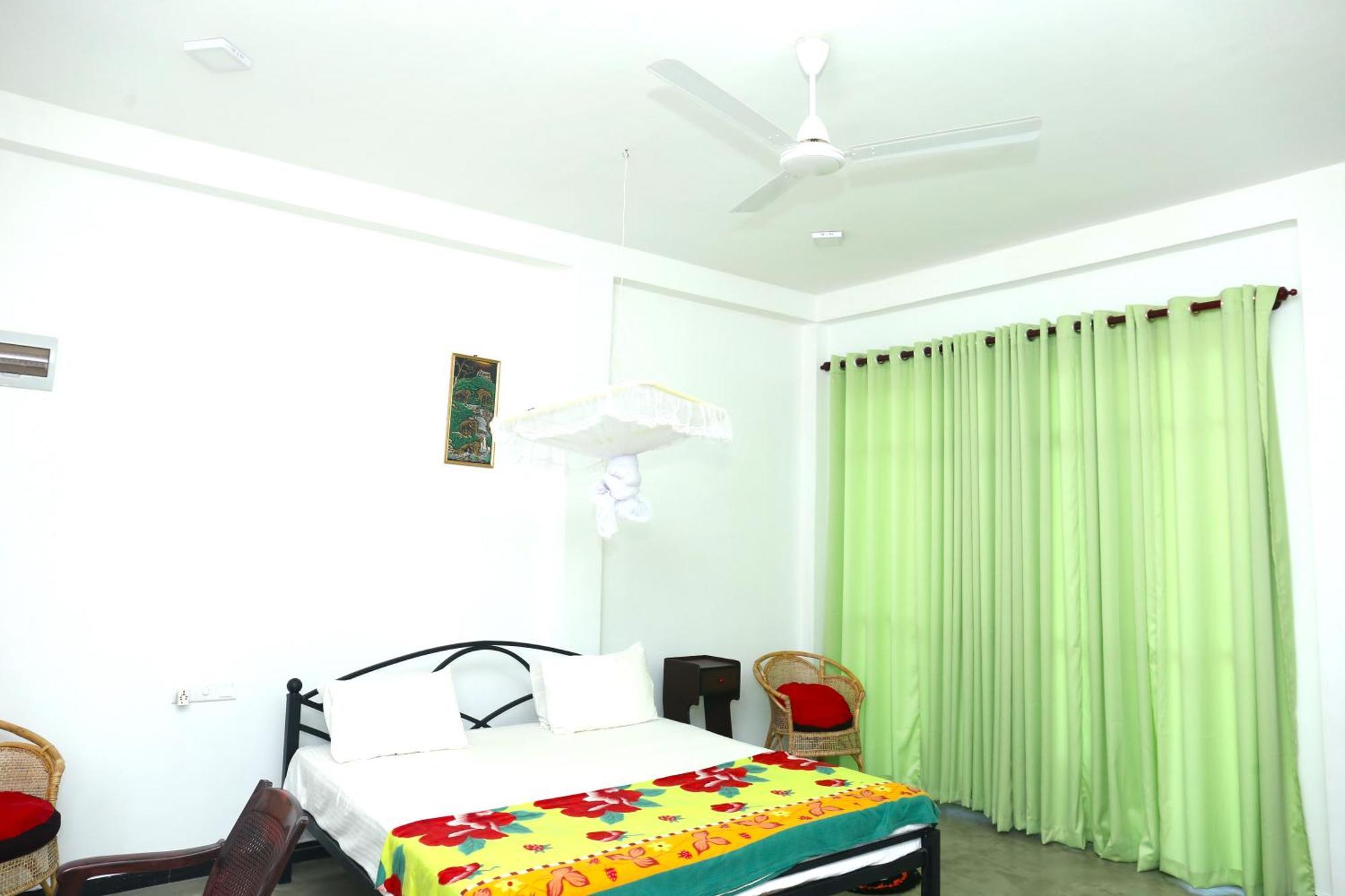 Sandy Palms Guesthouse 히카두와 외부 사진