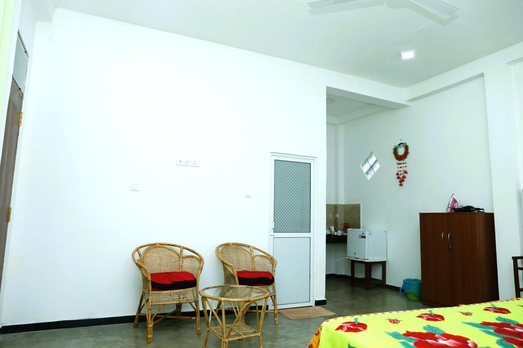 Sandy Palms Guesthouse 히카두와 외부 사진