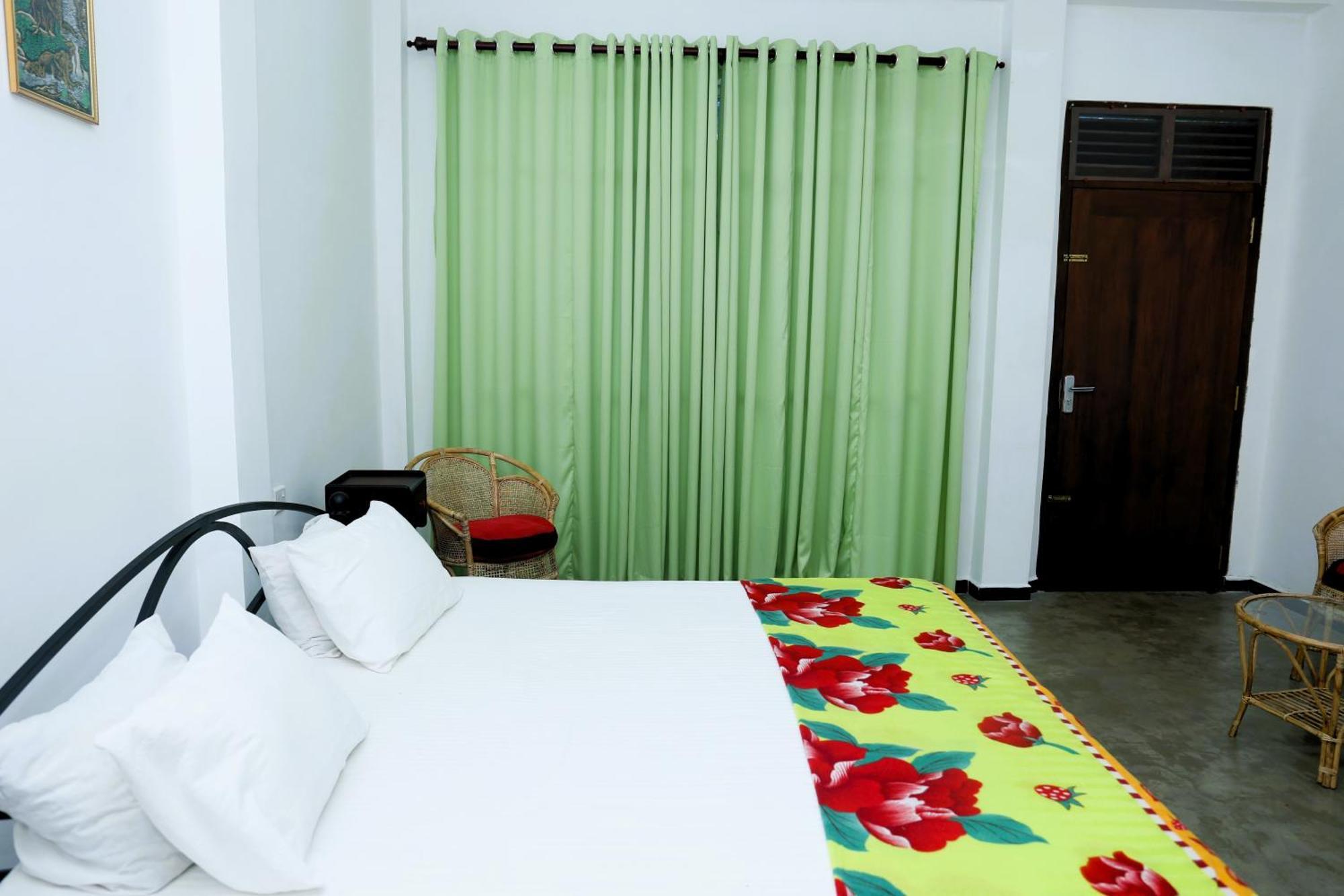 Sandy Palms Guesthouse 히카두와 외부 사진